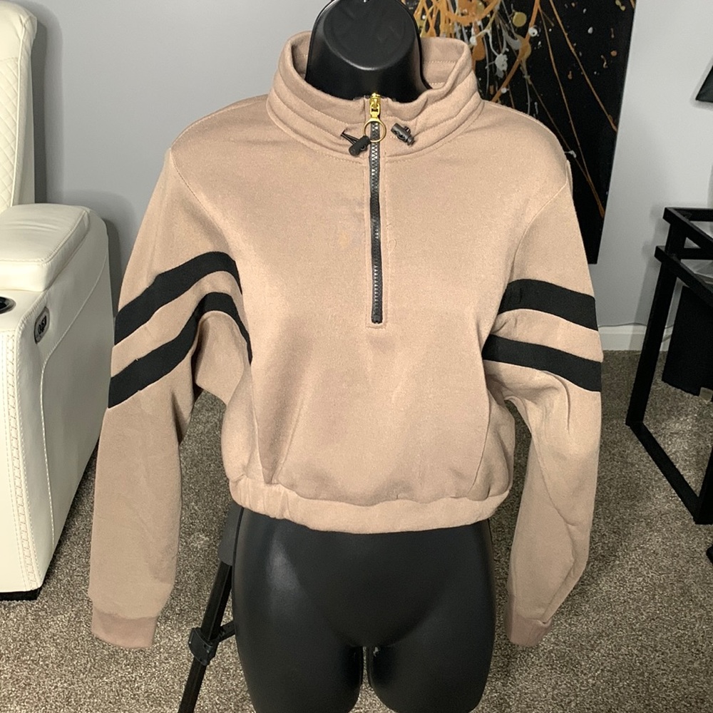 Crop Sweatshirt❌SOLD❌